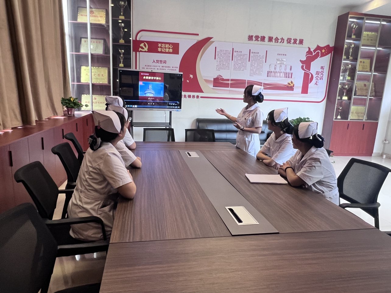 图示, 示意图
中度可信度描述已自动生成:ver1